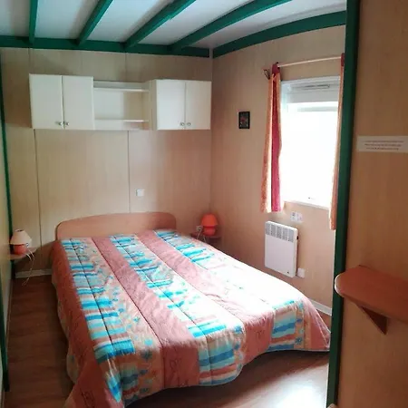 Le 18 Du Campingplatz Chambon-sur-Lac