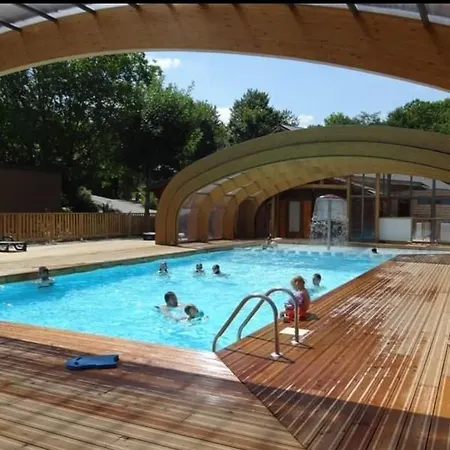 Le 18 Du Campingplatz Chambon-sur-Lac